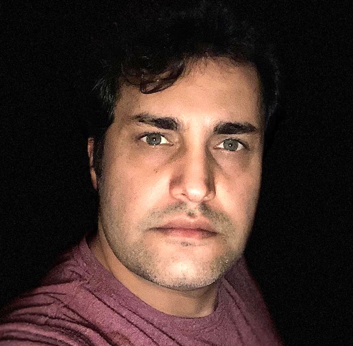 امیرمحمد زند در تاریکی + عکس