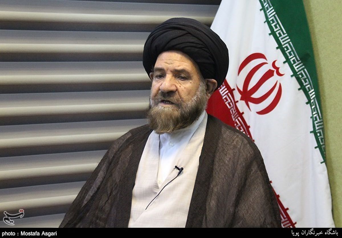 اشراف کامل و اعجاب انگیز رهبر انقلاب بر کلیه امور