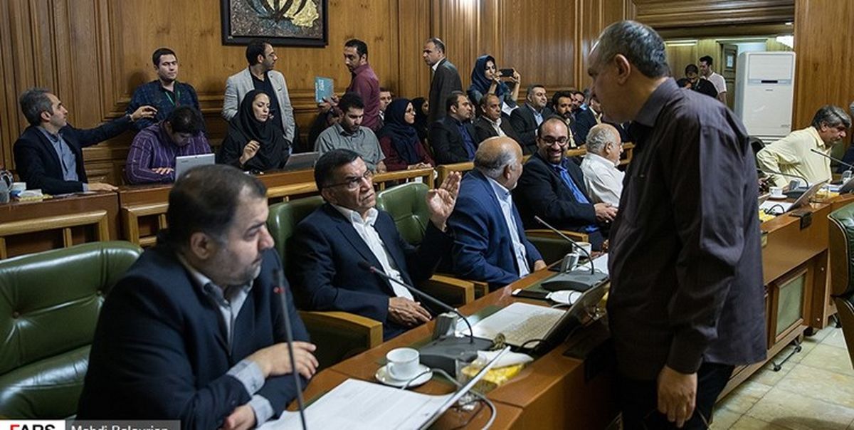 احزاب شورا امروز به چه کسی برای شهرداری تهران رأی می‌دهند؟
