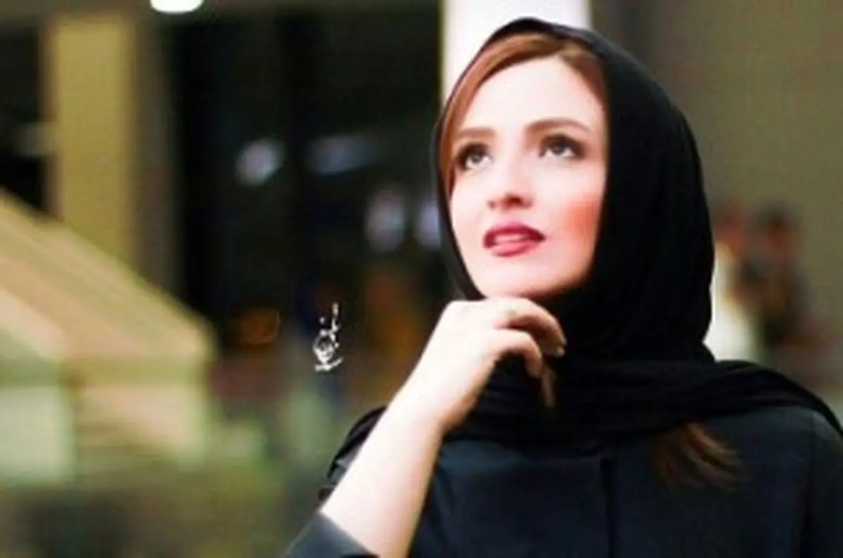 بازیگر معروف زن و همسرش در برف پاییزی تهران!/ عکس