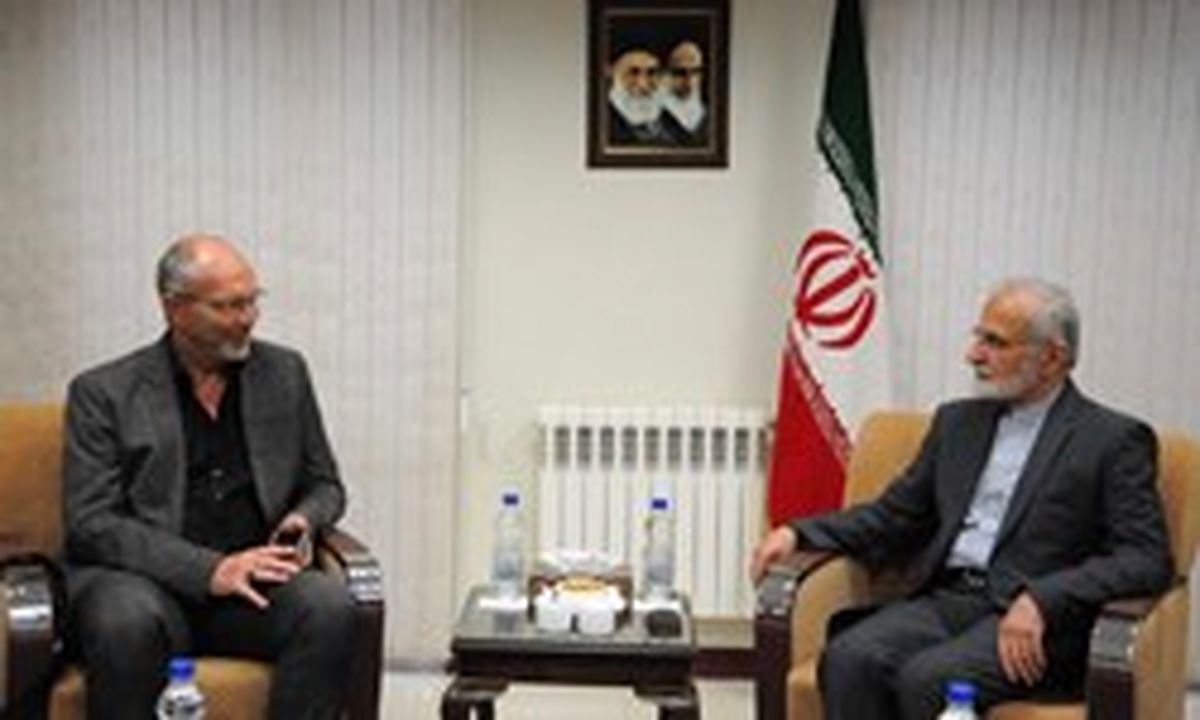 حیثیت اروپا ایجاب می‌کند که در مقابل فشارهای آمریکا در قضیه برجام مقاومت کند