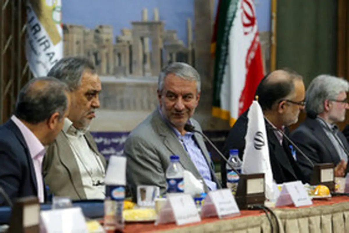 آیت‌اللهی: آقای رویانیان! مملکت صاحب دارد