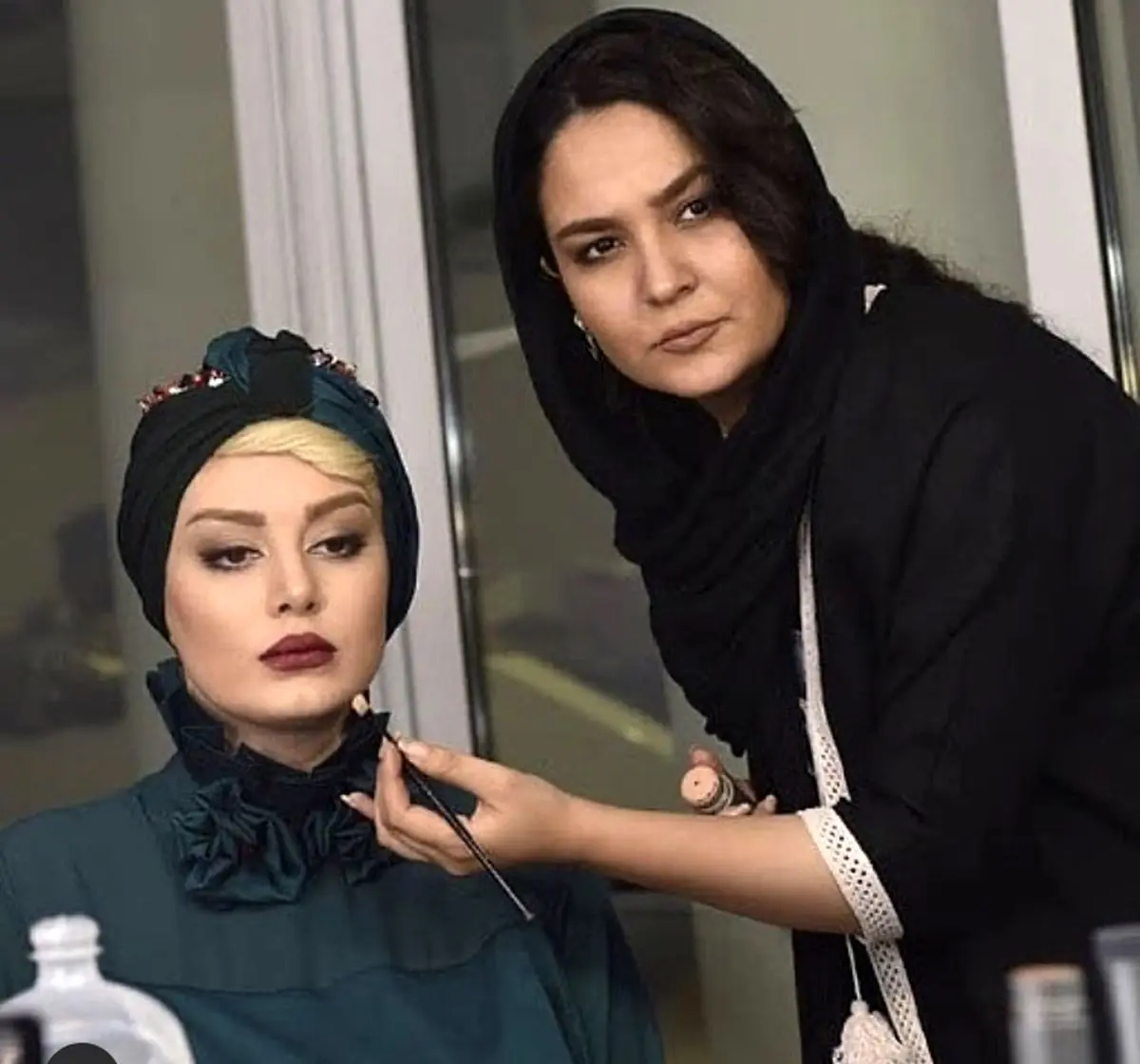 سحر قریشی در حال گریم کار جدیدش + عکس
