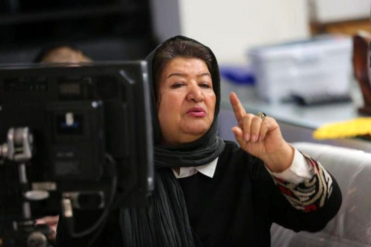 گلایه پوران درخشنده از ساخت سریال‌های  شبکه نمایش خانگی