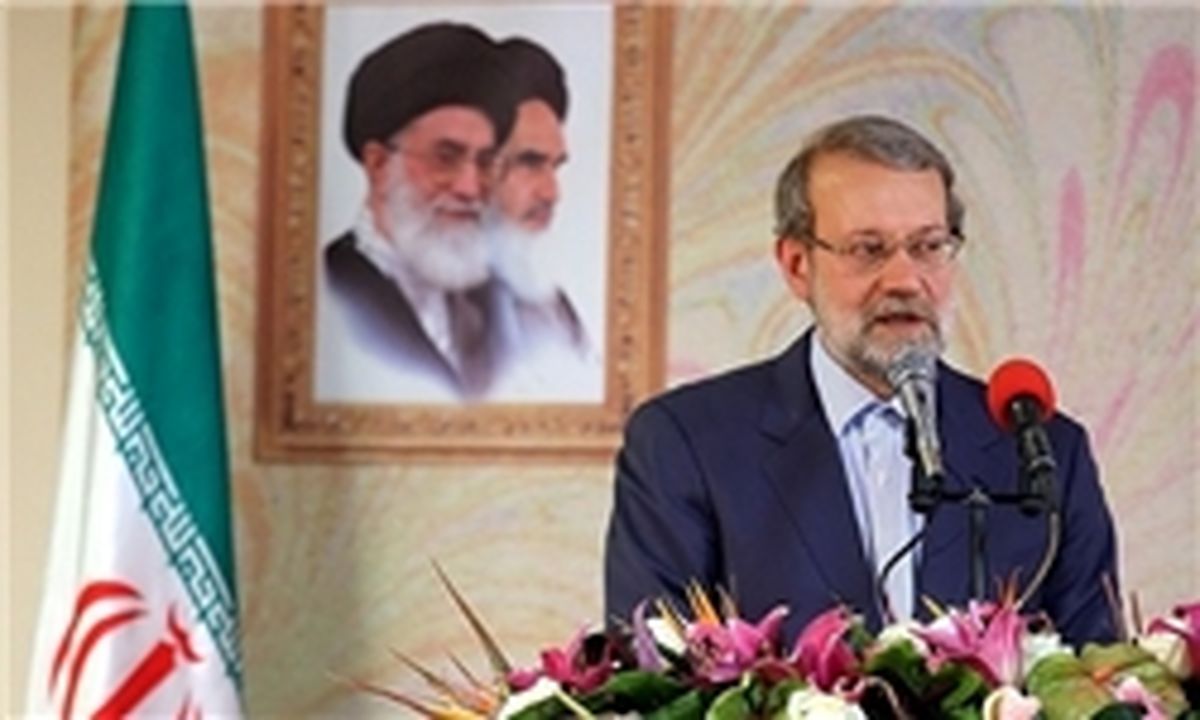 رئیس مجلس در اختتامیه نمایشگاه کتاب سخنرانی می‌کند