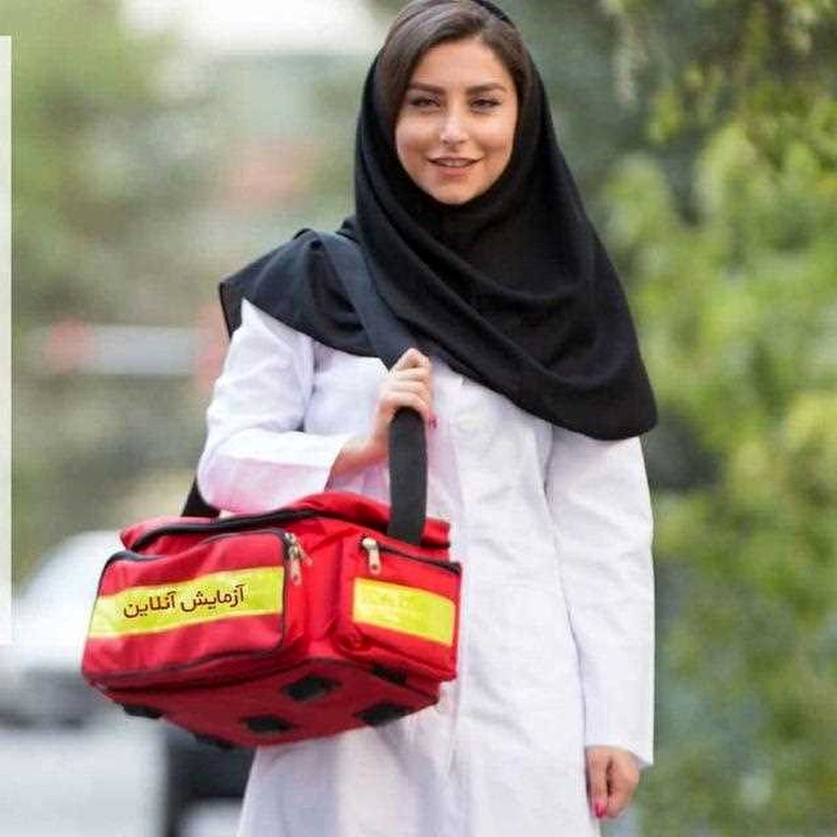 آزمایش آنلاین ، از کافه تا ویلا