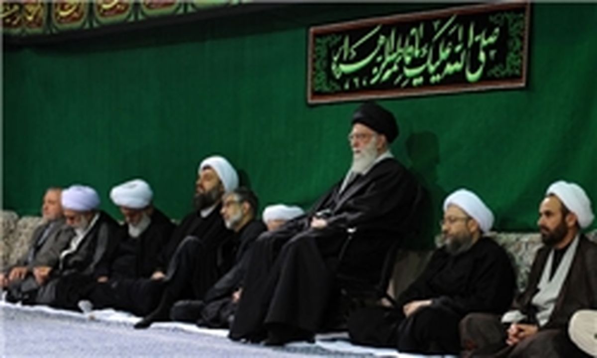 اولین شب عزاداری حضرت فاطمه‌ زهرا (س) در حسینیه امام خمینی (ره) برگزار شد