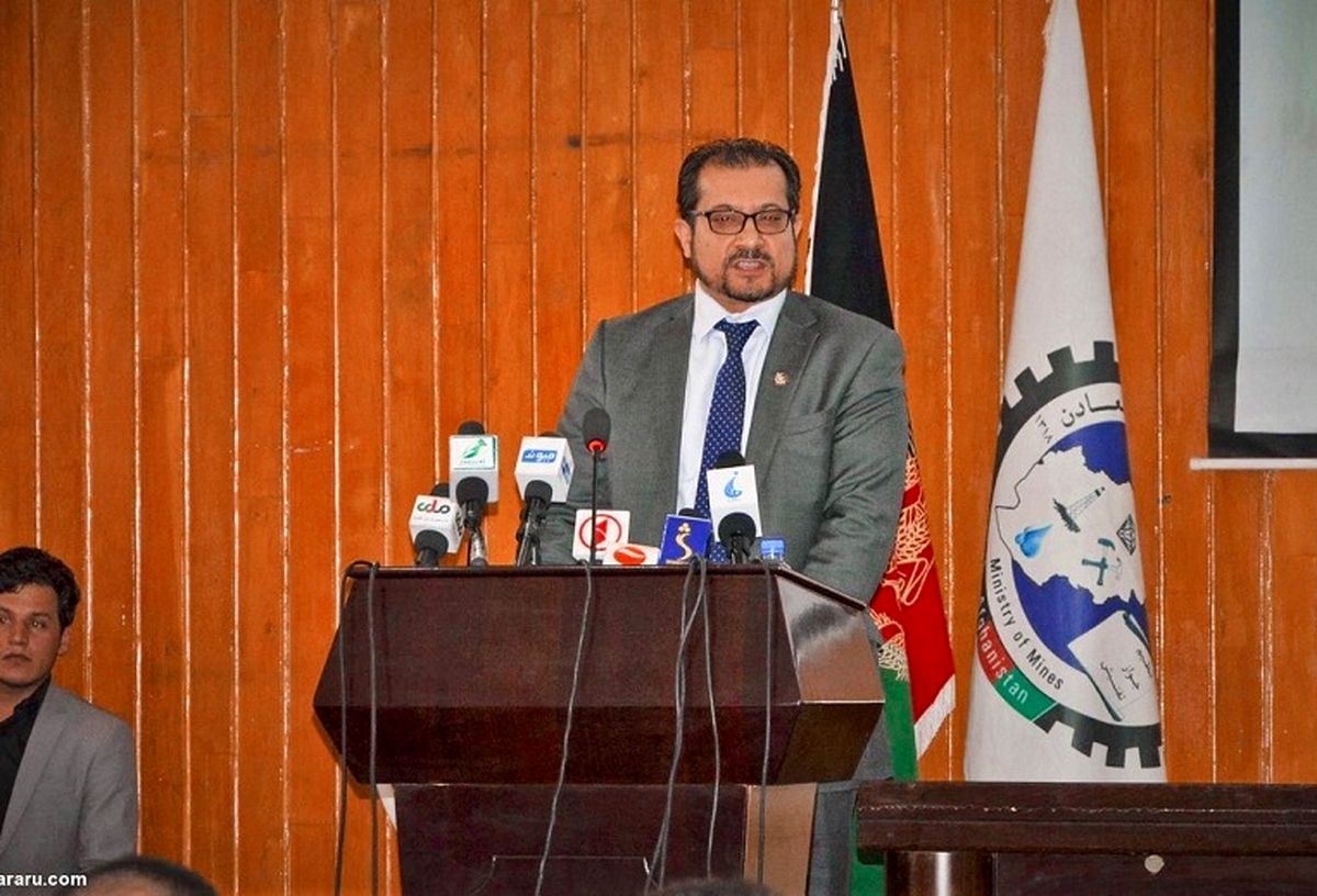 وزیر سابق افغانستان پیک پیتزافروشی شد ! +  عکس