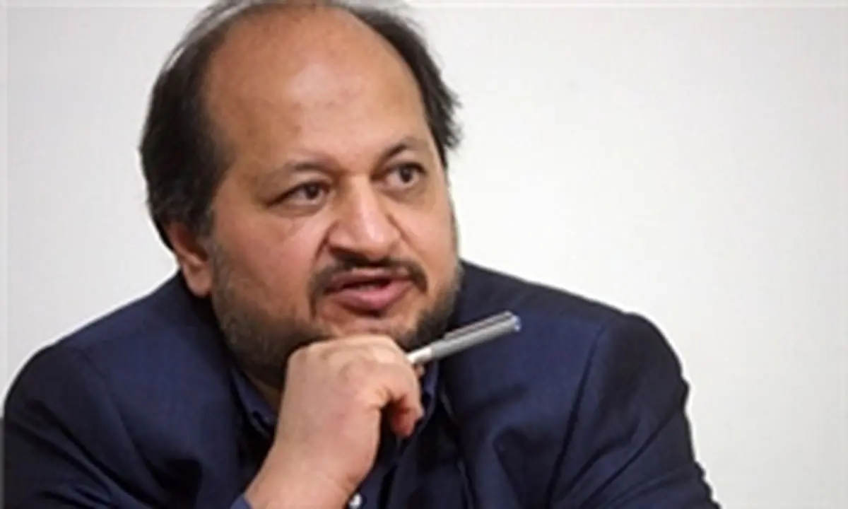 شریعتمداری: با حفظ اصول اصلاح‌طلبم