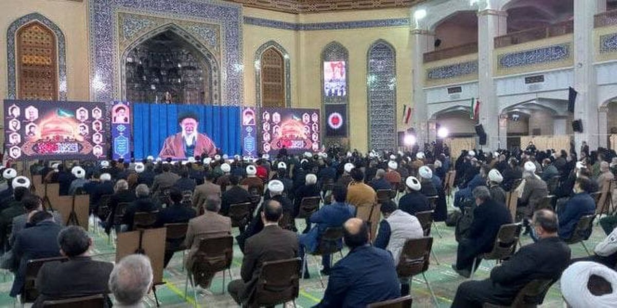 رهبر انقلاب: امروز نوبت سپاه است که به آن تهمت بزنند و لجن‌پراکنی کنند