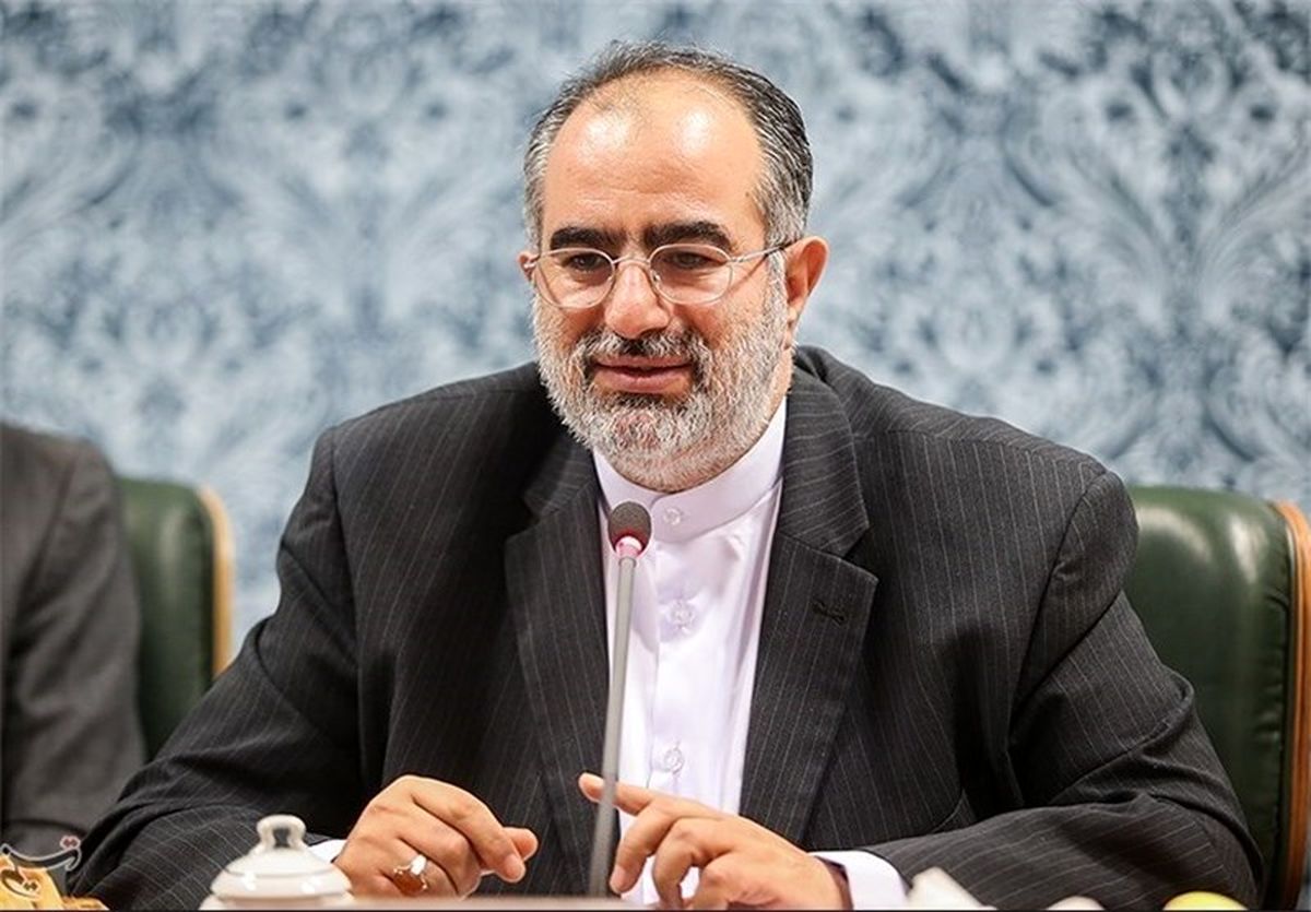  مشاور روحانی ازحال و هوای اولین نشست سه قوه گفت