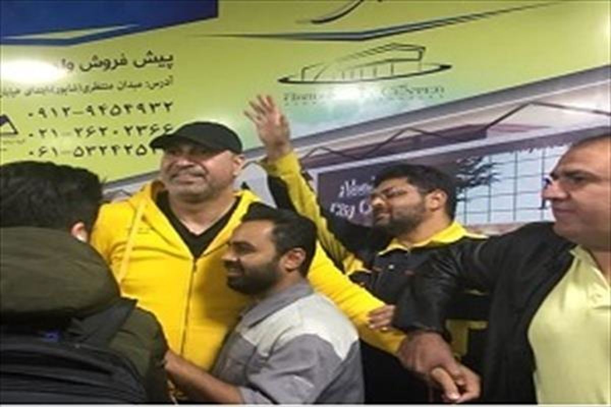 پست فرخ نژاد بعد از شکست صنعت نفت + عکس