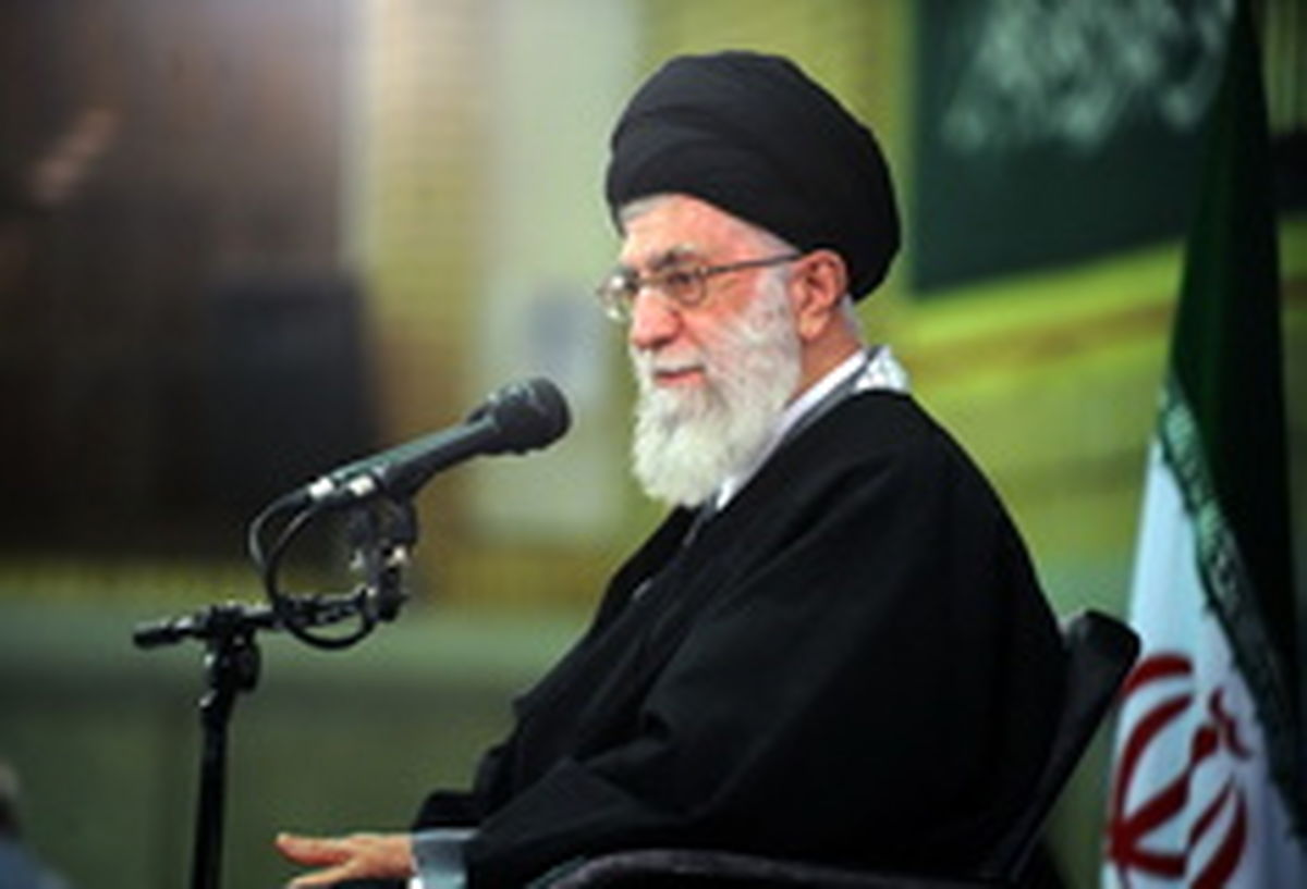 جوانان ما در نامگذاری لانه جاسوسی ۳۰ سال جلو هستند