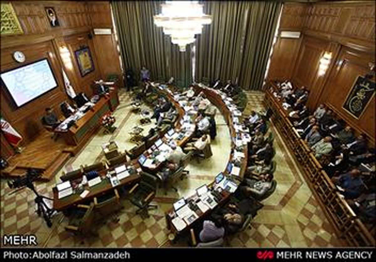 بحث داغ واگذاری زمین فرمانیه با حضور شهردار تهران