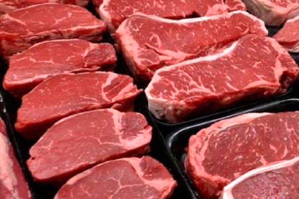 توزیع 6500 کیلوگرم گوشت قرمز منجمد و گرم در گنبد آغاز شد