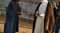 عکس:: صدیقی در جمع کپرنشین‌ها