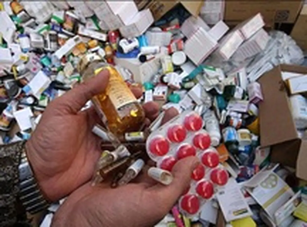 زخم کهنه" دارو" ، سرباز کرده است…