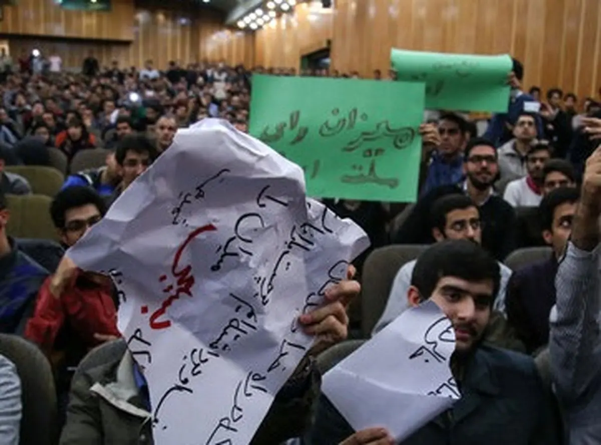 12 برنامه در مراسم 16آذر لغو شد/ مهمترین چهره‌هایی که به دانشگاه رفتند