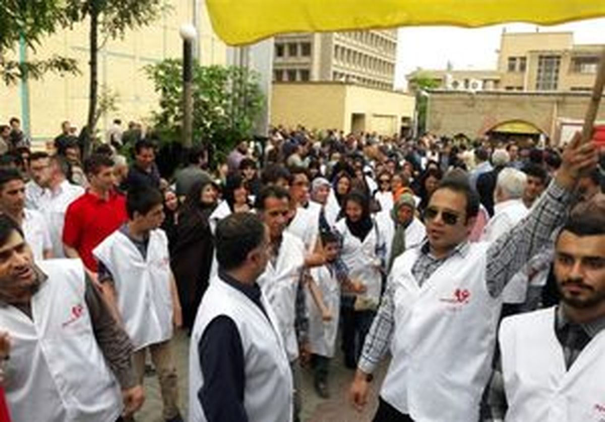 
«۹۶درصدی‌»ها در مراسم قالیباف + تصاویر
