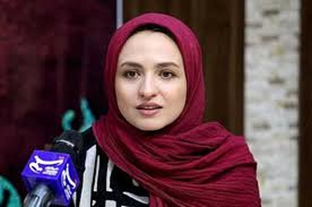 «گلاره عباسی» در صف نانوایی/عکس