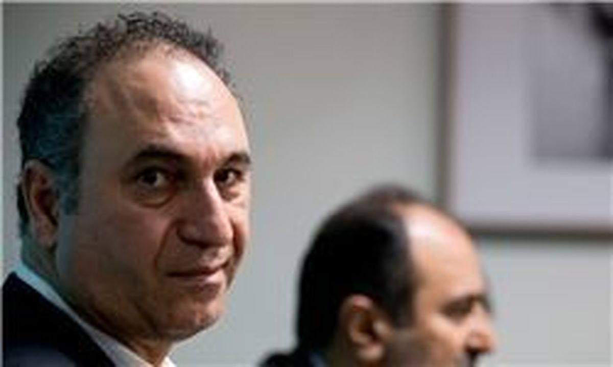 «حمید فرخ نژاد» با لباس عربی