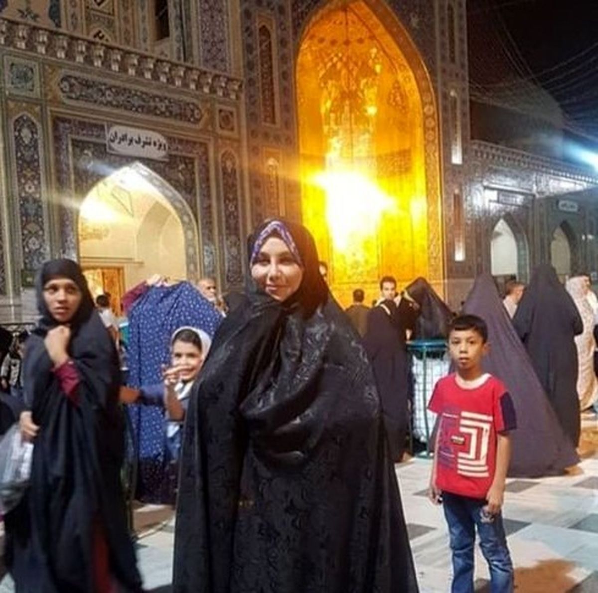 ظاهر متفاوت بهنوش بختیاری در مشهد+عکس