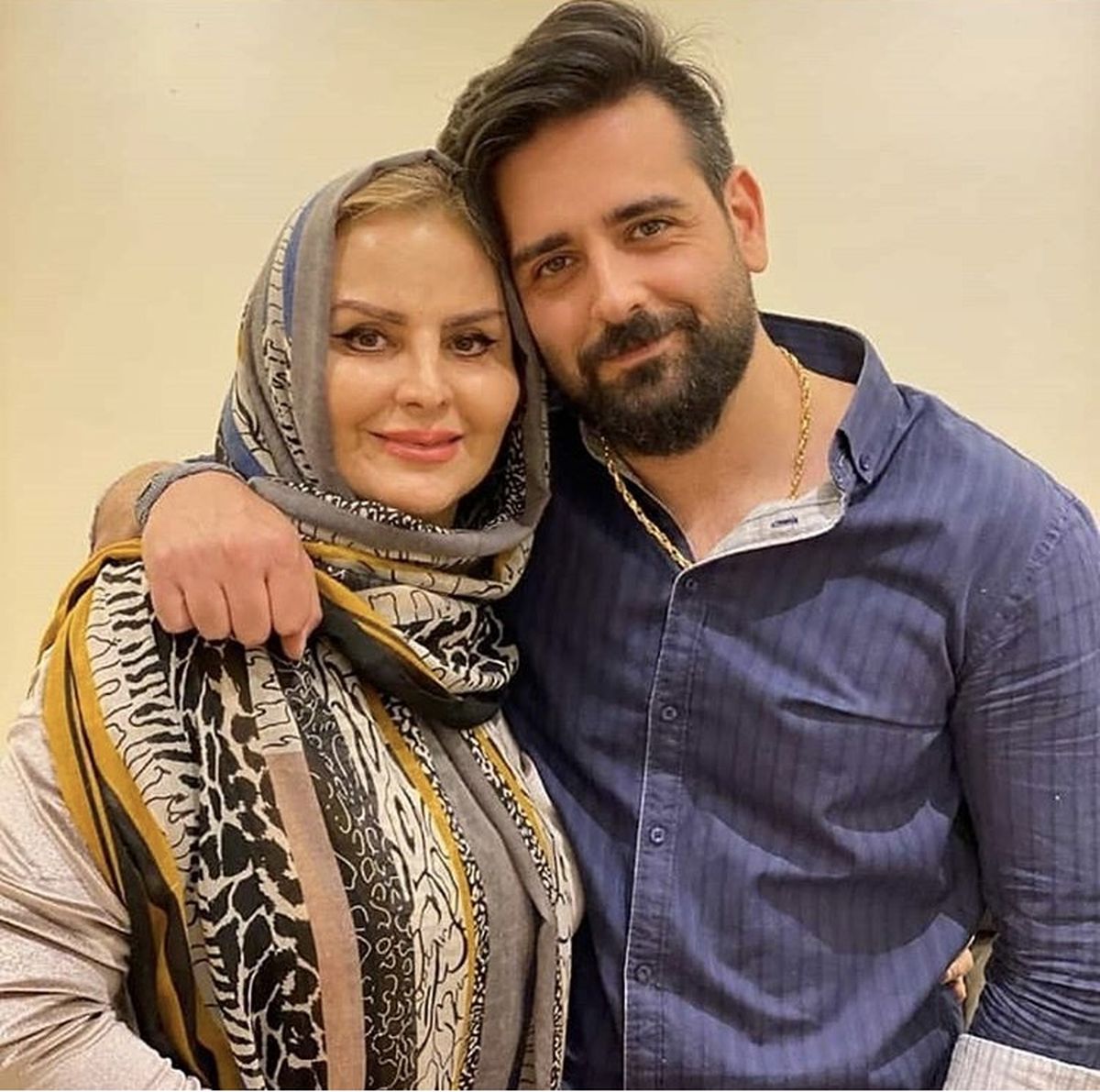 امیرحسین آرمان و مادرش+ عکس