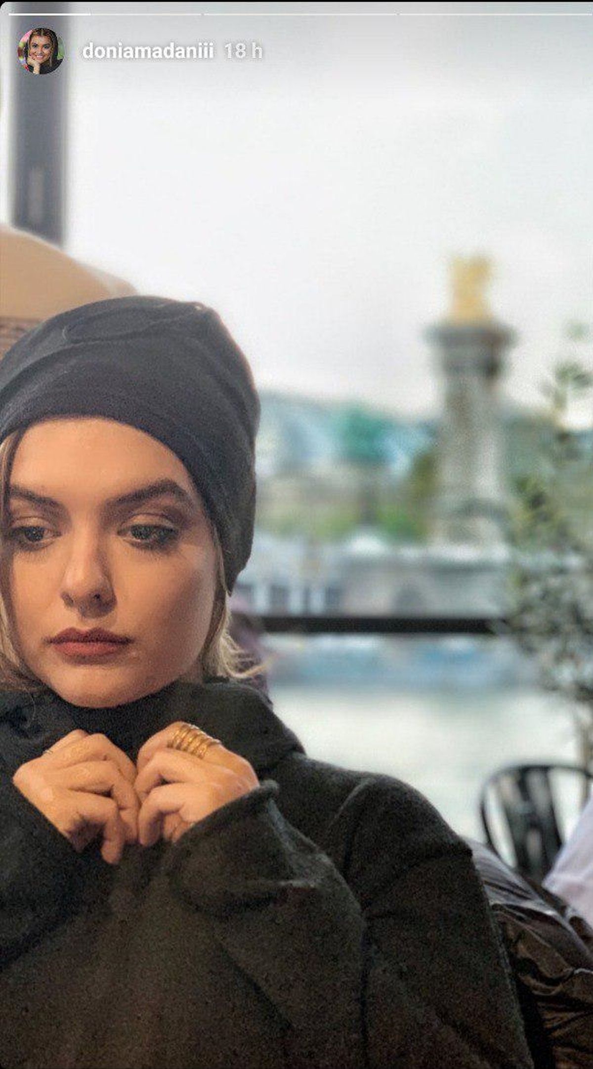عکس مغموم دختر رویا تیموریان