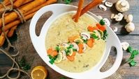 طرز تهیه سوپ شیر با جو پرک خوشمزه برای افطار + نکات طلایی برای جلوگیری از بریدن شیر