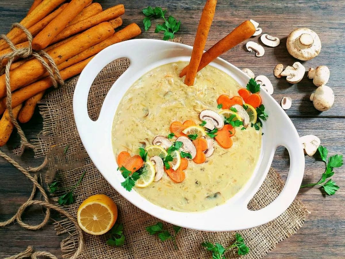 طرز تهیه سوپ شیر با جو پرک خوشمزه برای افطار + نکات طلایی برای جلوگیری از بریدن شیر