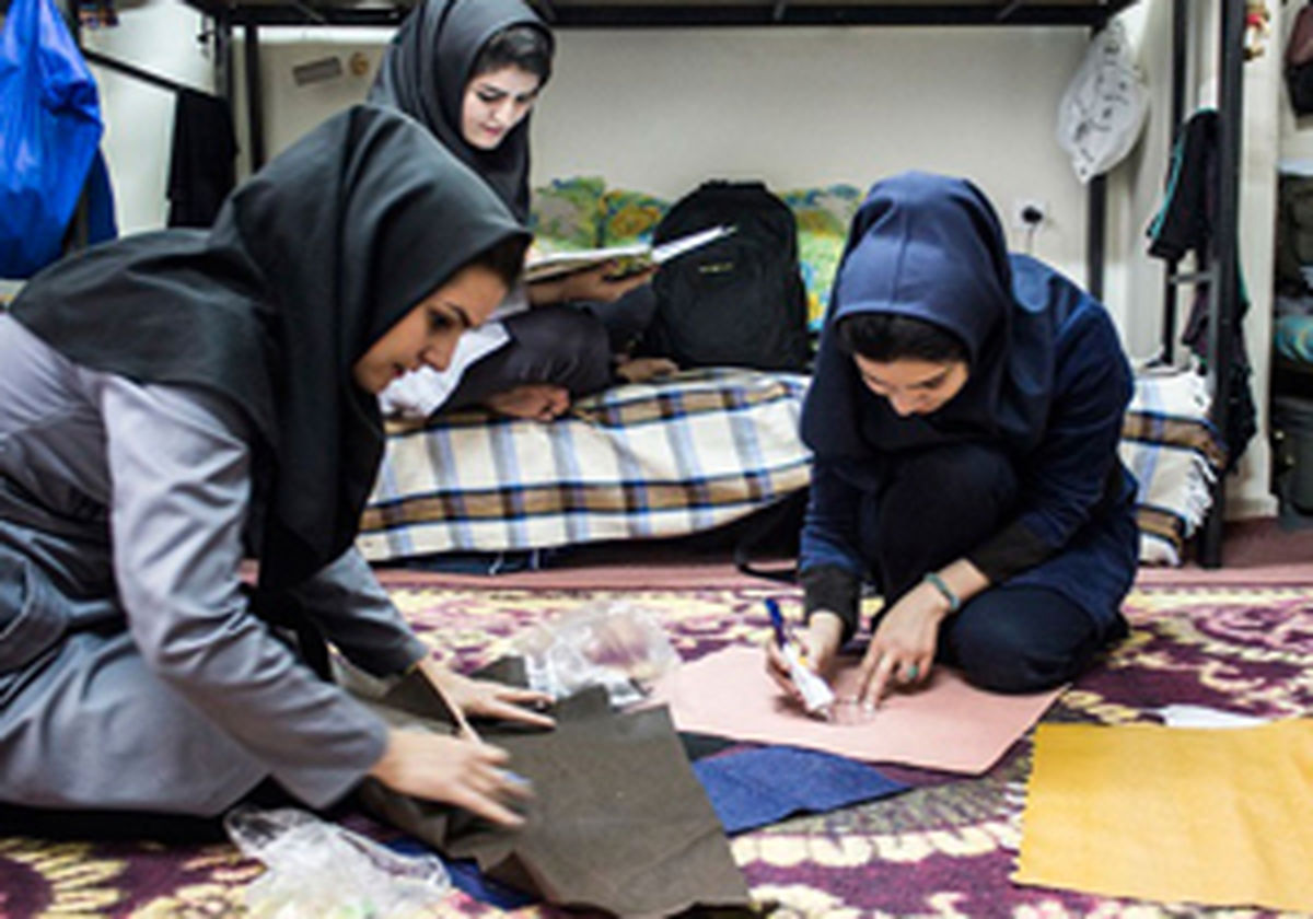 ماری که مهمان ناخوانده خوابگاه دختران شد