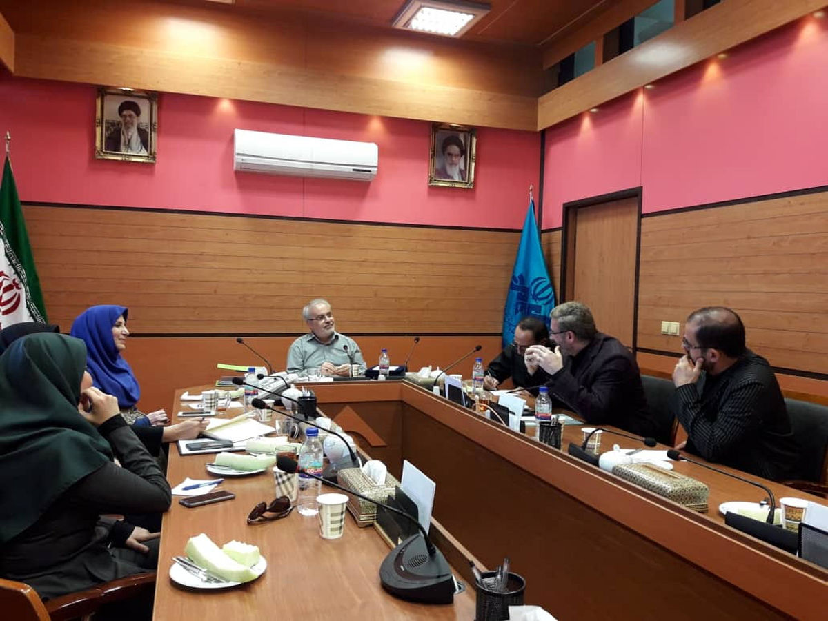 تقدیر رسانه ملی از مجریان برتر به خاطر تلاش برای پاسداشت زبان فارسی