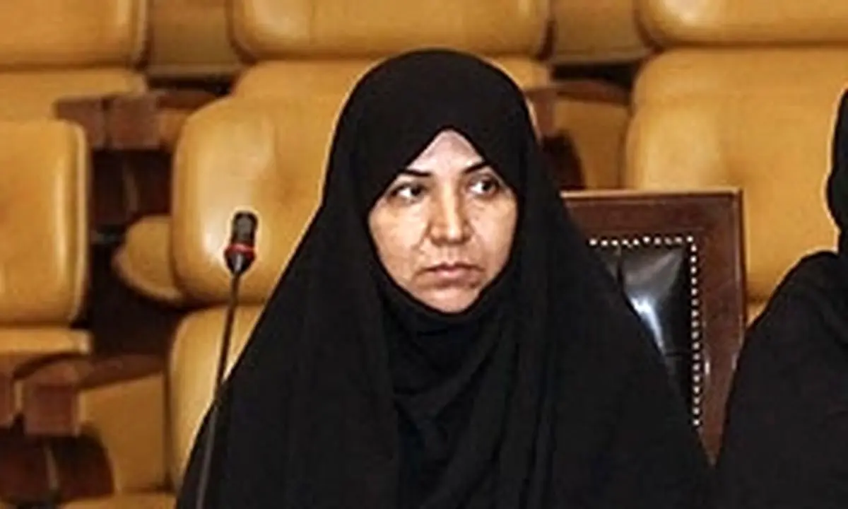 نمازخانه‌ها و کتابخانه‌ها در برخی مدارس تبدیل به انباری شده‌اند