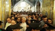 نخستین تصاویر از طواف "شهید محسن حججی" در حرم مطهر امام رضا(ع)