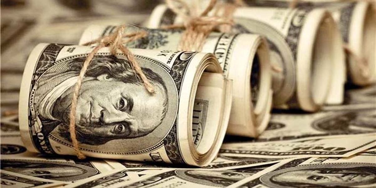 سیگنال دلار به قیمت خودرو / بازار بر سر دو راهی قیمت