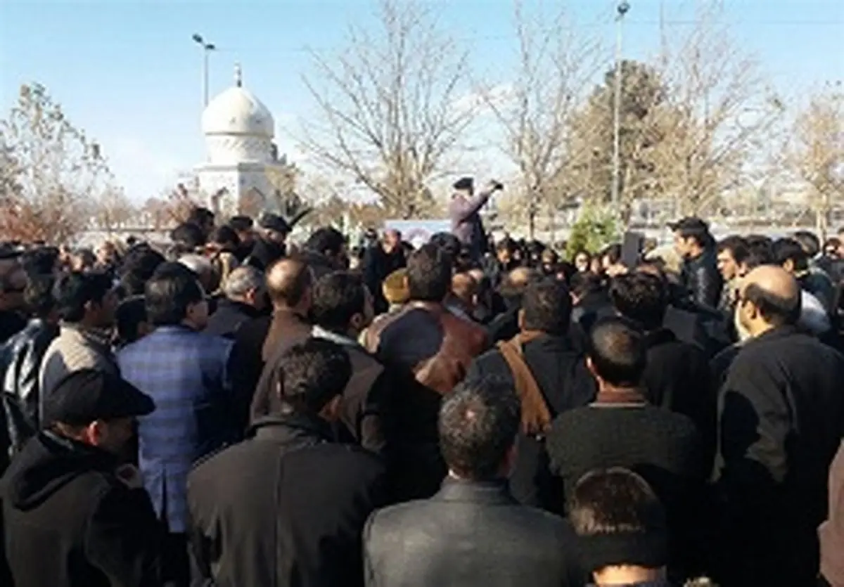 پیکر امام‌جمعه سبزوار تشییع شد 