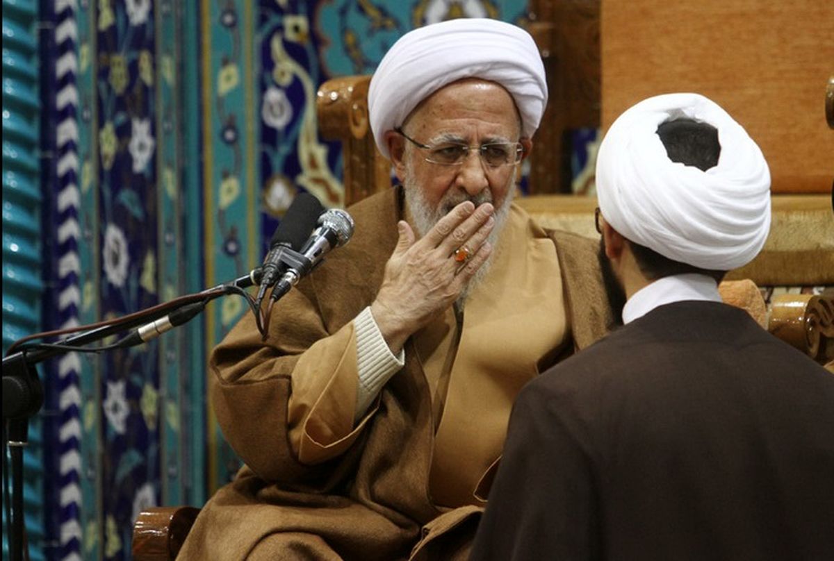 نکاتی درباره یک بداخلاقی/ ظلم به منطق علمی آیت الله جوادی آملی
