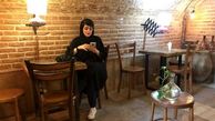 خلوت خانم کارگردان در کافه زیر زمینی+عکس