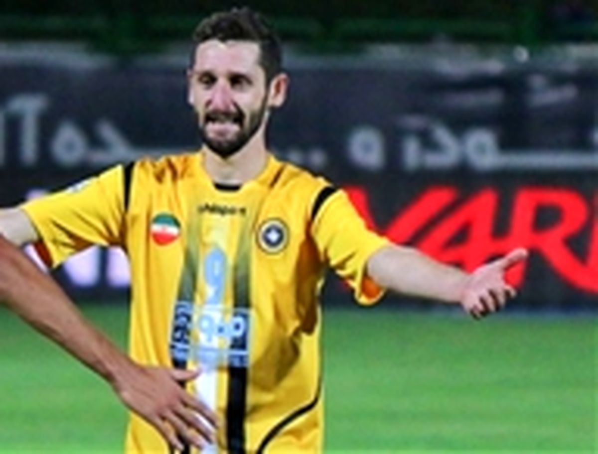خلعتبری در آغوش فرکی