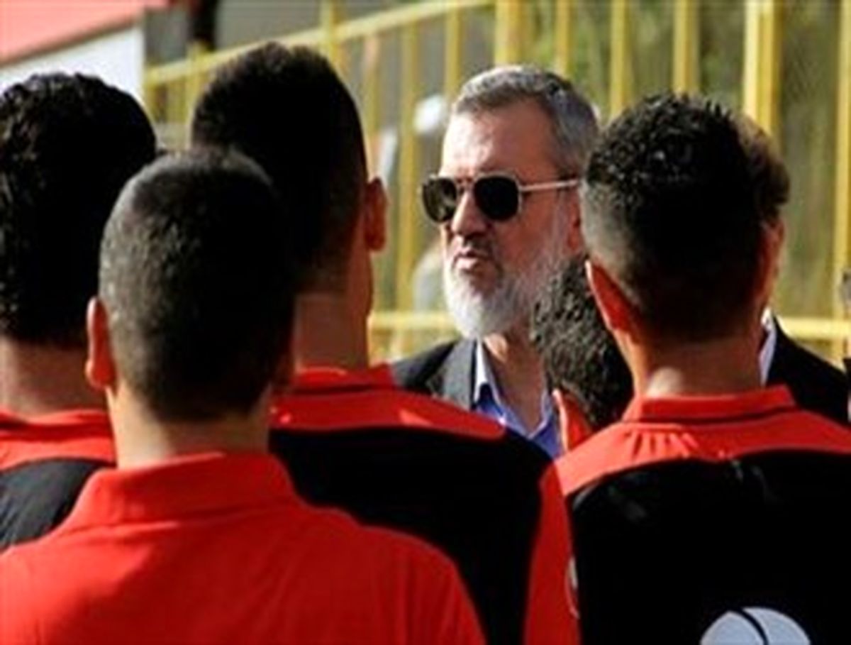 رویانیان: دربی جای نق زدن نیست