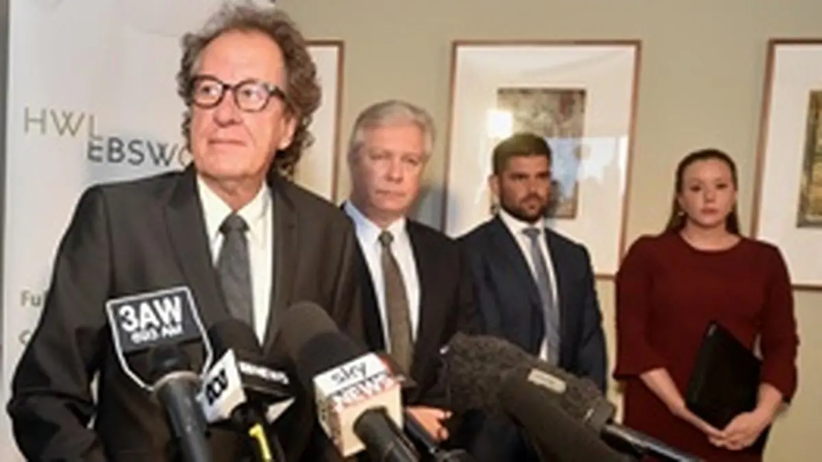 بازیگر متهم به آزار جنسی، شاکی شد