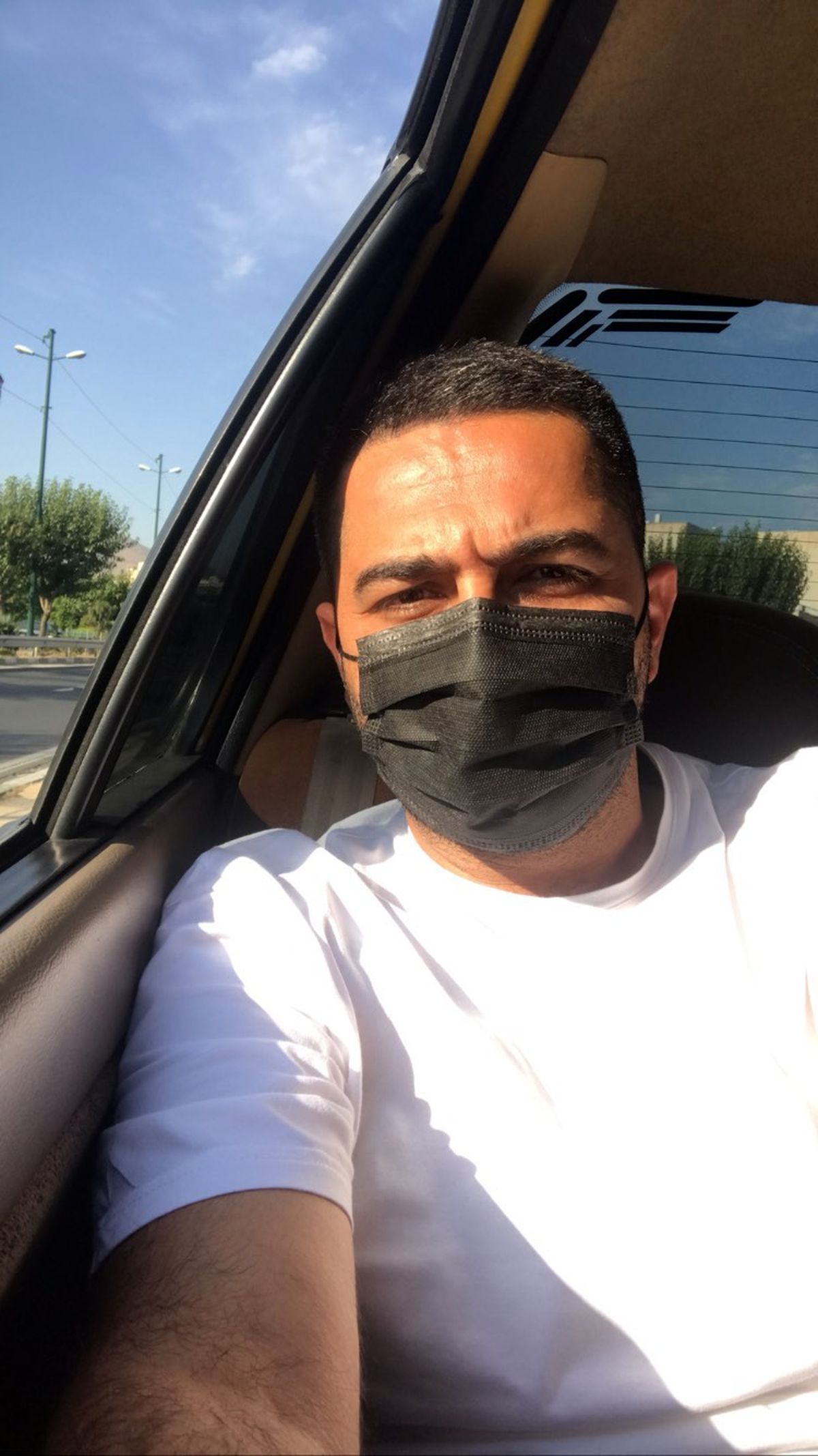 استایل علی سخنگو در تاکسی + عکس