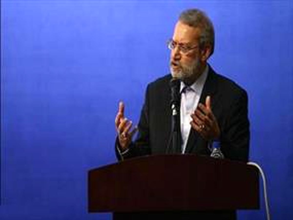 لاریجانی: در شرایط رکود نباید سخت‌گیری مالیاتی وجود داشته باشد