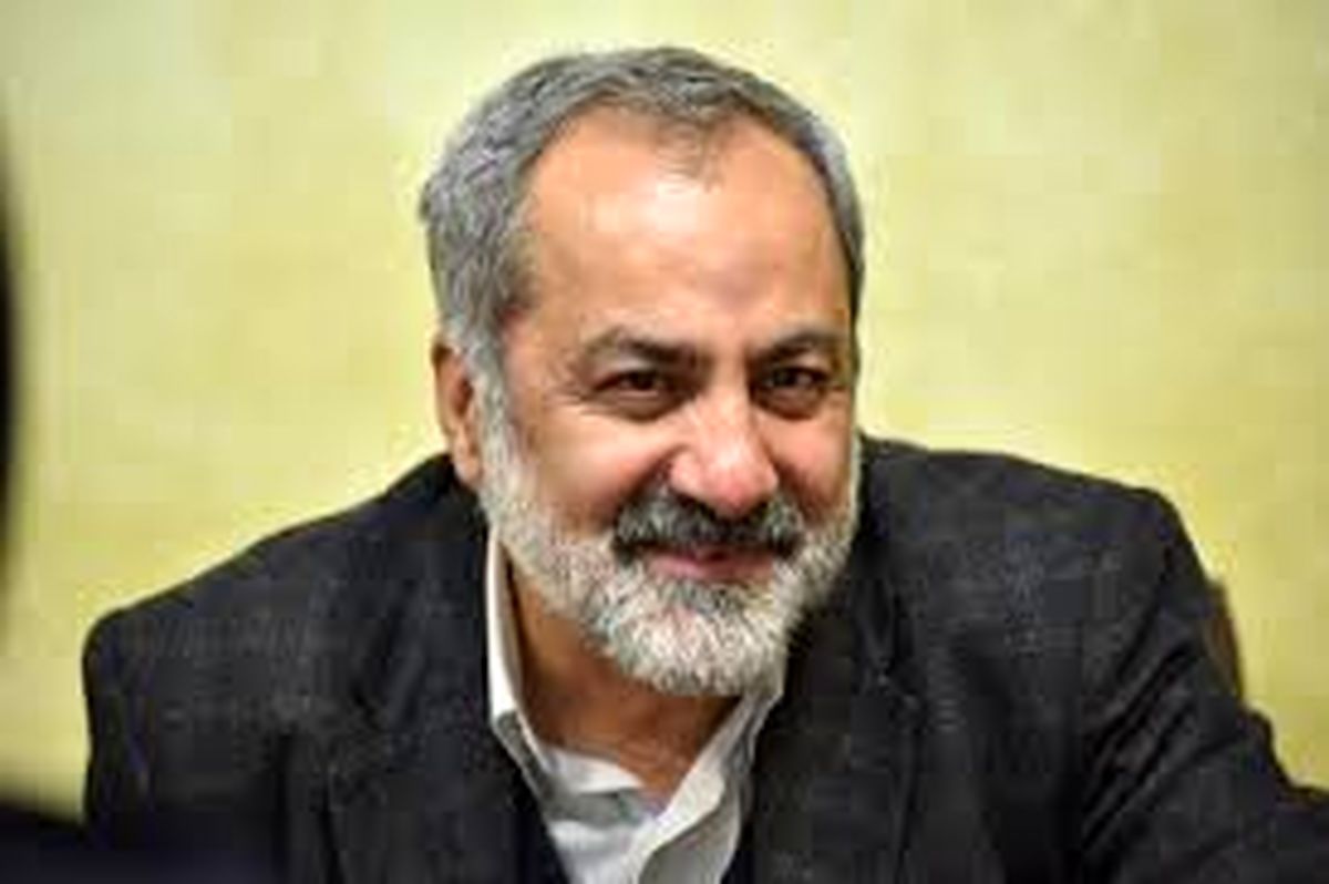 عماد افروغ کتابخانه شخصی خود را اهدا کرد