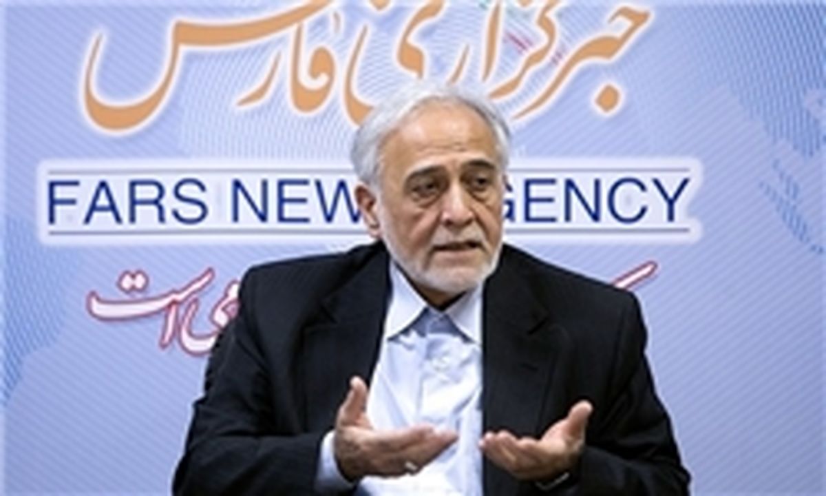 داوودی:متأسفانه دولت تاکنون در برابر آمریکا موضع محکمی‌ نگرفته است