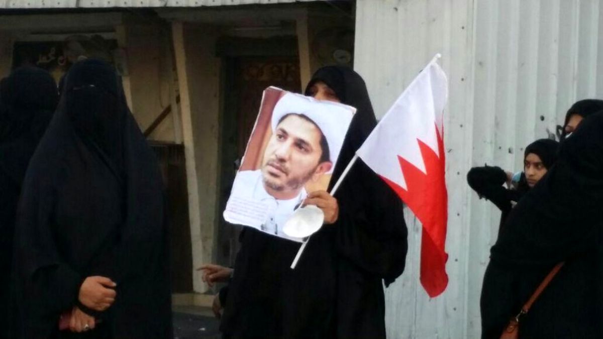 افزایش غیر منتظره حکم محکومیت شیخ علی سلمان/ انقلابیون روش مسالمت آمیز خود را تغییر خواهند داد؟