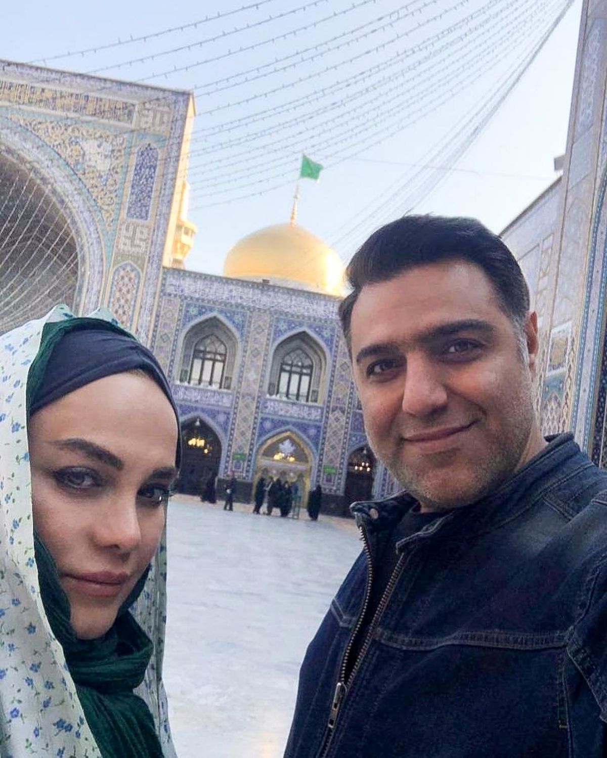 نرگس آبیار و همسرش در حرم امام رضا (ع) + عکس