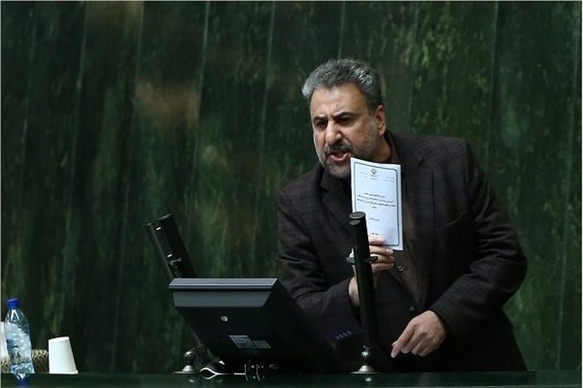نباید در حوزه بین‌المللی خود را در تنگناهای بیشتر قرار دهیم