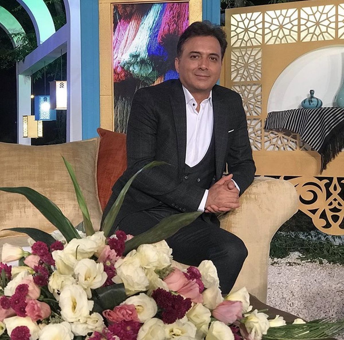 مجید اخشابی در یک برنامه تلویزیونی + عکس