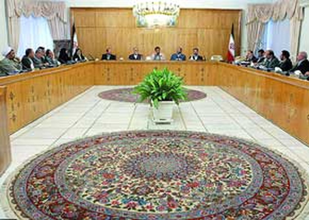 ناتوانی دولت در افزایش حقوق کارمندان